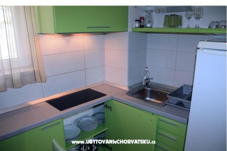 Appartements Tucepi Jakić foto 4