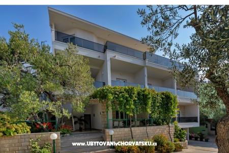 Apartments Čobrnić foto 3