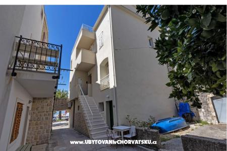 Tučepi Seafront Ferienwohnungen Tucepi Kroatien