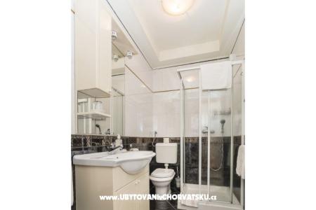 Ferienwohnungen Muzic **** Umag foto 5