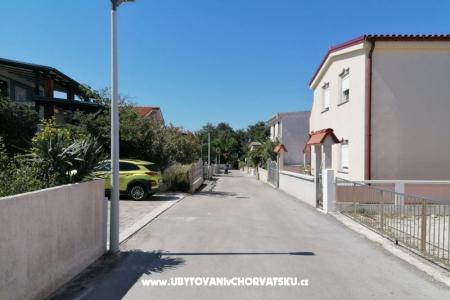 Apartment Vir foto 3