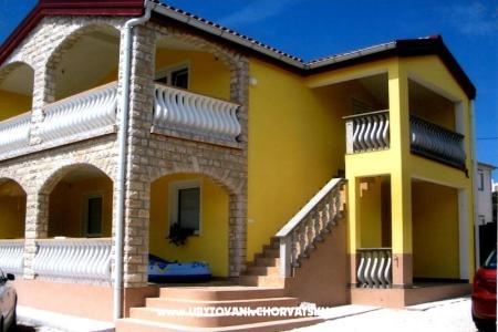 Appartements Slavko Insel Vir Kroatien