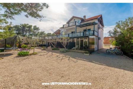 Ferienwohnungen Villa Agape Vir Insel Vir Kroatien