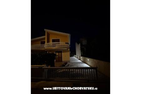 Appartements Štefanija Insel Vir Kroatien