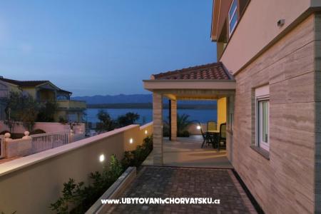 Villa Vista Ferienwohnungen foto 4