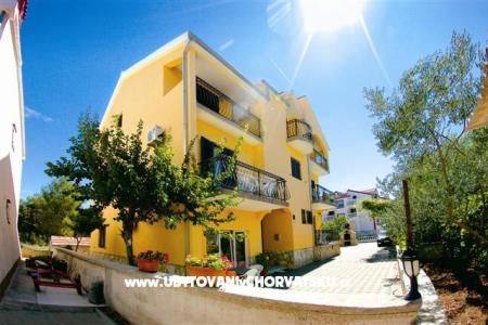Appartements Petar - Haus Vodice Kroatien