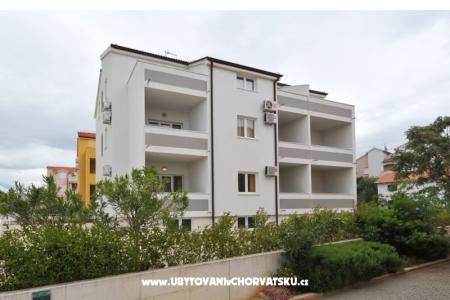 Appartements Plima***Srima Vodice Kroatien