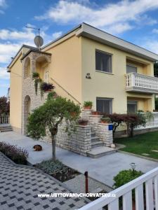 Appartements Trubarac Vodice Kroatien