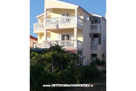 Appartements Vinka Vodice Kroatien