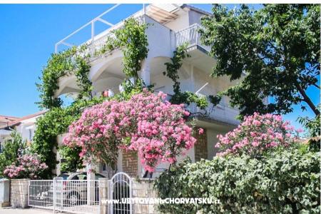 Ferienwohnungen Milka Vodice Kroatien