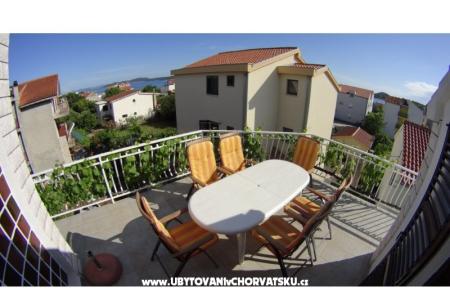 Ferienwohnungen Milka-Jure Srima-Vodice foto 4