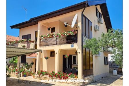 Villa Neda Vodice Kroatien