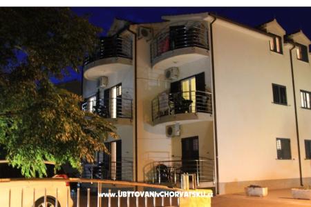 Villa Srima Vodice Kroatien