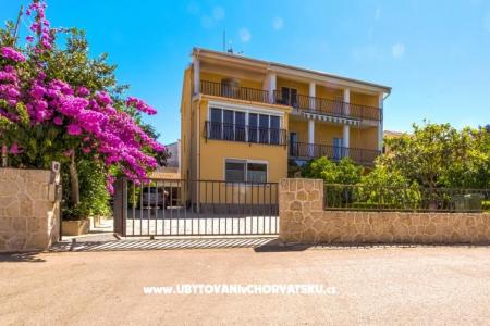 Ferienwohnungen Lara Zadar Kroatien