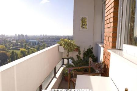 Rupa pod oblacima foto 3