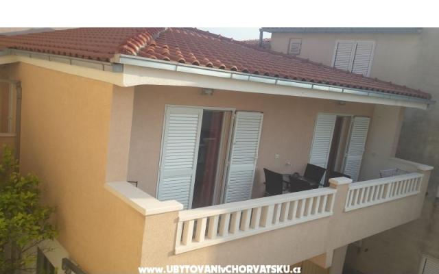 Apartment ANTON - Unterkunft Baska Voda Kroatien