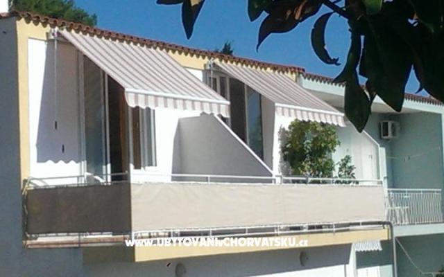 Appartements Carević - Unterkunft Baska Voda Kroatien