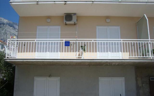 Appartements Tomić - Unterkunft Baska Voda Kroatien
