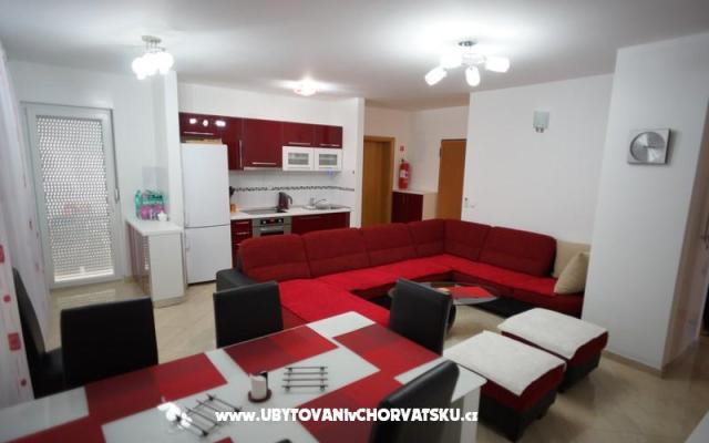 Villa Popić - Unterkunft Baska Voda Kroatien