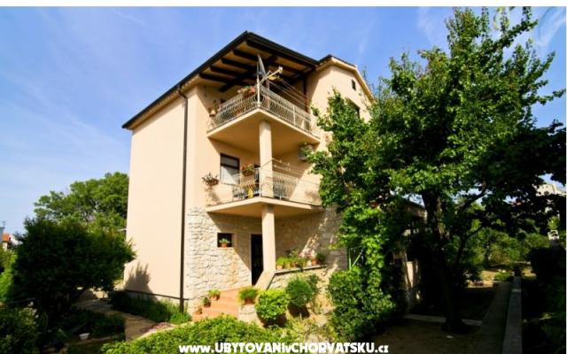 Appartements Ana - Unterkunft Betina Kroatien