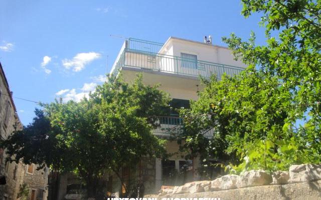 Appartements Ivica - Unterkunft Betina Kroatien