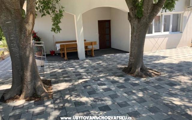 Apartment Anka - Unterkunft Bibinje Kroatien