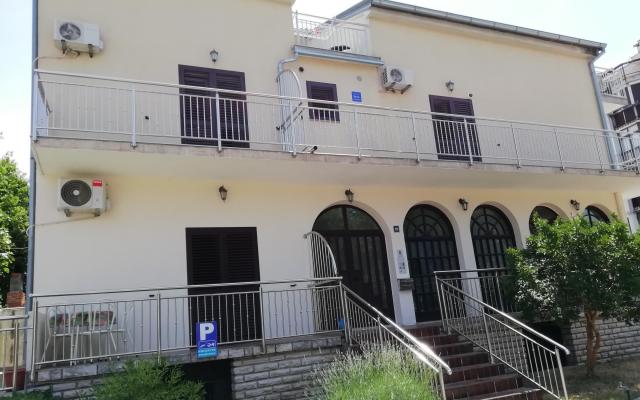 Appartements Mara 2 - Unterkunft Biograd am meer Kroatien