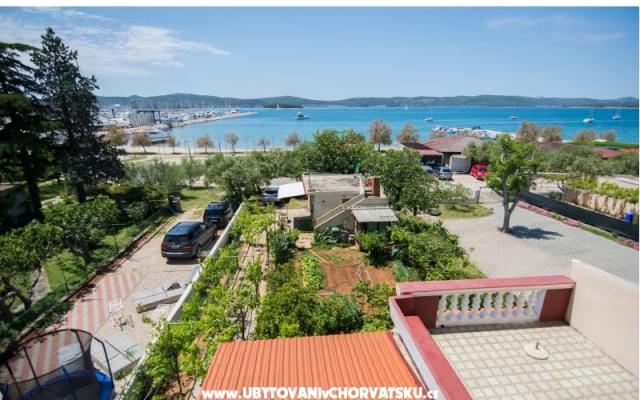 Apartment Anastazija i sobe RoLo uz  - Unterkunft Biograd am meer Kroatien