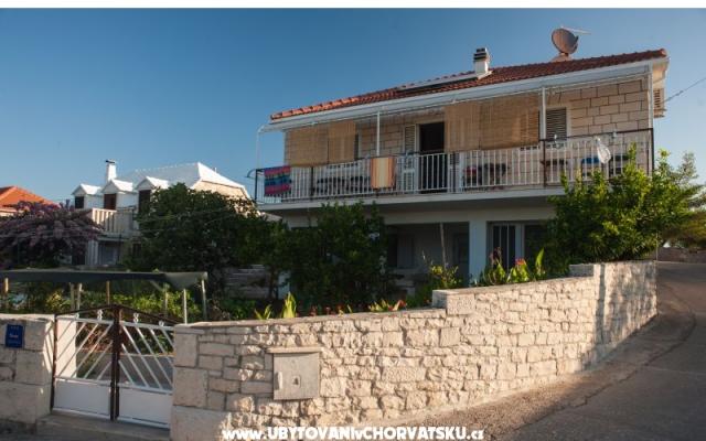 APARTMANI I SOBE,KUCA ZA ODMOR - Unterkunft Insel Brac Kroatien