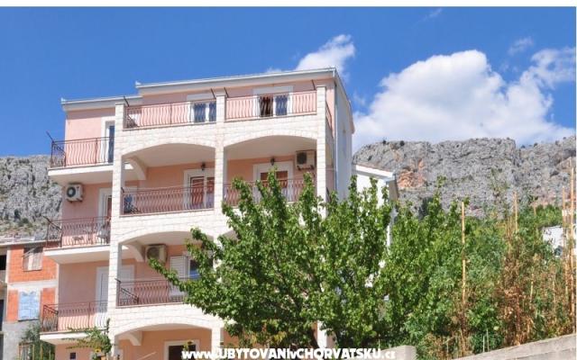 AdriaAppartements - Unterkunft Dugi Rat Kroatien