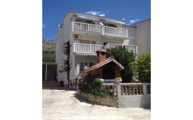 Appartements Boško - Unterkunft Dugi Rat Kroatien