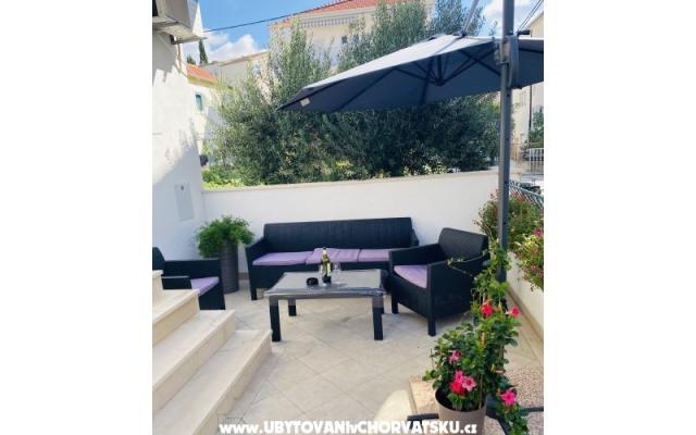 Appartements Mande - Unterkunft Dugi Rat Kroatien