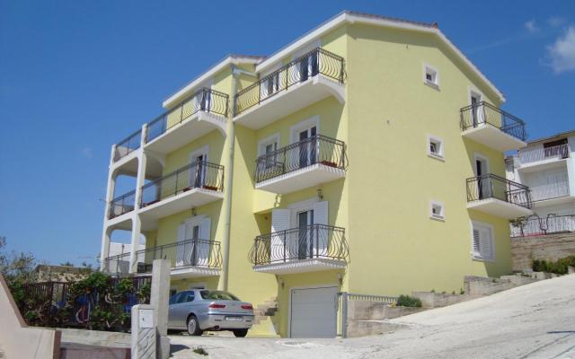 Vila Lucija - Unterkunft Dugi Rat Kroatien