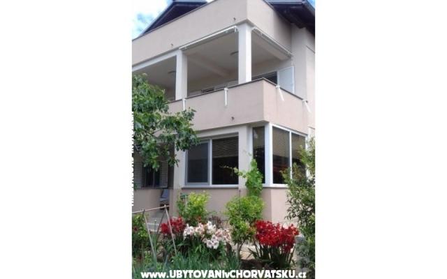 Apartment   " ARZENŠEK " - Unterkunft Sv. Filip i Jakov Kroatien