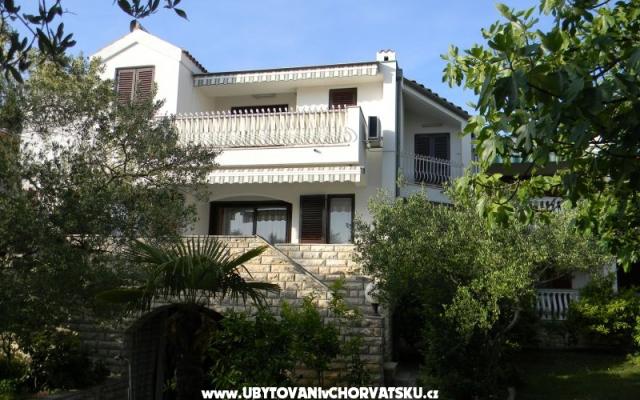 Appartements Matea - Unterkunft Sv. Filip i Jakov Kroatien