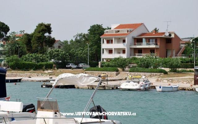 Appartements Vitali - Unterkunft Sv. Filip i Jakov Kroatien