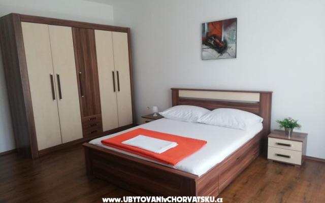 Apartment More - Unterkunft Sv. Filip i Jakov Kroatien