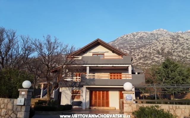Appartements Paola - Unterkunft Karlobag Kroatien
