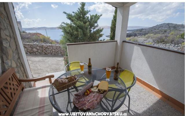 Villa Liza - Unterkunft Karlobag Kroatien