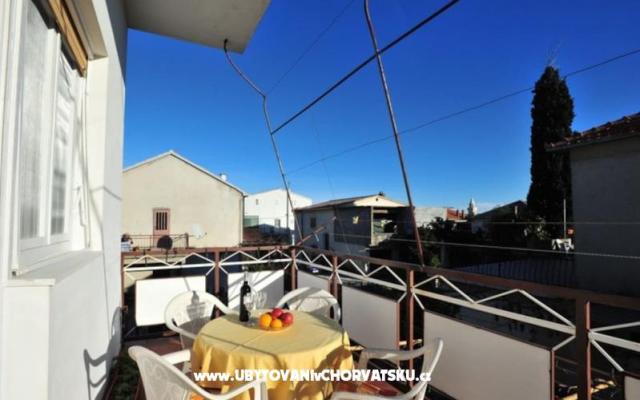 Apartment Javorska - Unterkunft Kastela Kroatien