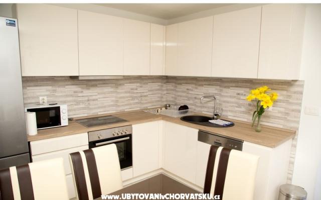 Apartment Marinko, Kaštel Gomilica - Unterkunft Kastela Kroatien