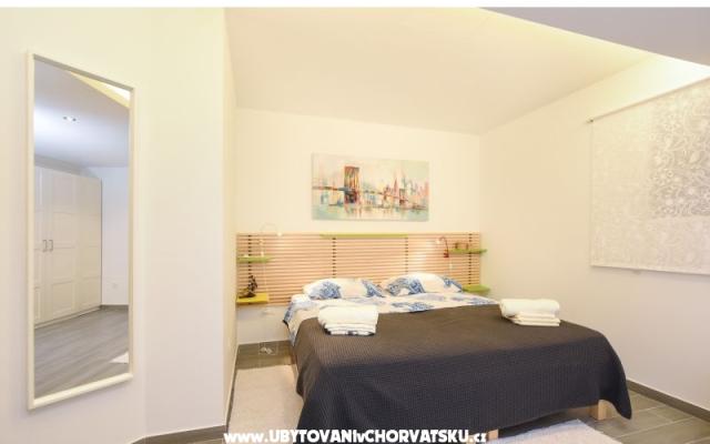 Flora Appartement - Unterkunft Kastela Kroatien