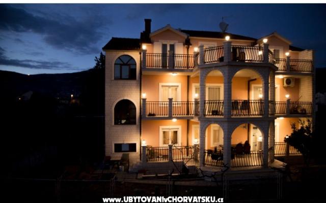 Villa Paradise  - Unterkunft Kastela Kroatien