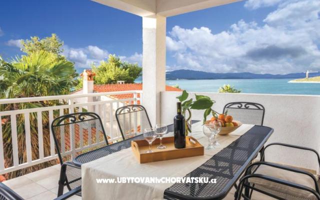 Apartment Mediteranska kuća - Unterkunft Klek Kroatien