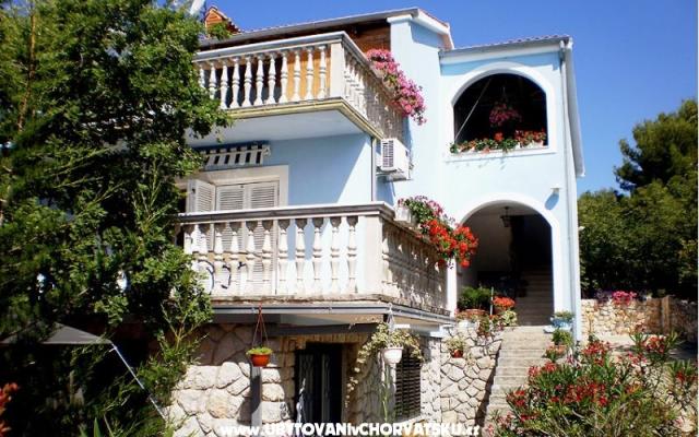 The Blue Haus Ferienwohnungen - Unterkunft Insel Krk Kroatien