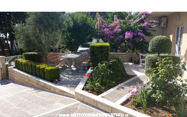 Apartment Silva - Unterkunft Makarska Kroatien