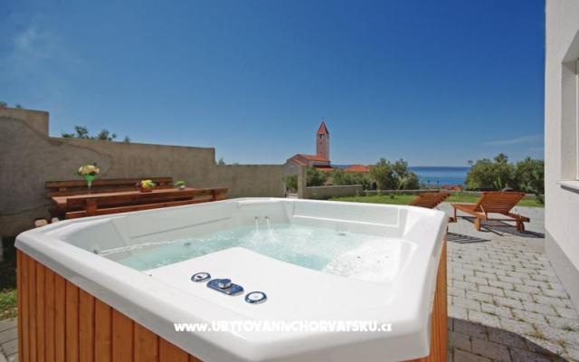 Lux AP6+2 jacuzzi - Unterkunft Makarska Kroatien