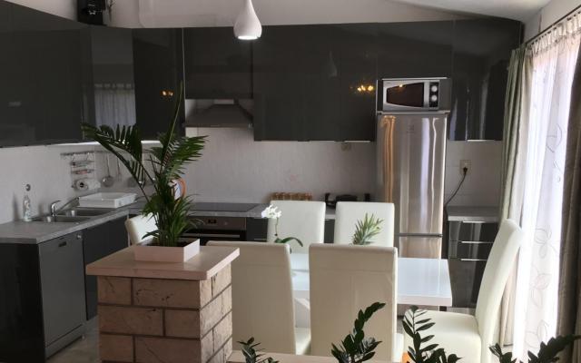 Momy - Unterkunft Makarska Kroatien