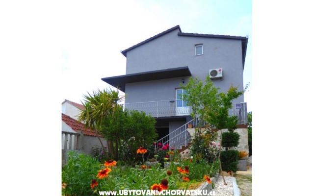 Apartment Elvis - Unterkunft Marina - Trogir Kroatien