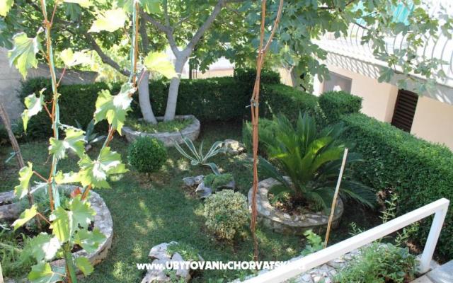 Appartements Jelena - Unterkunft Marina - Trogir Kroatien